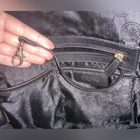 MICHAEL KORS Jet Set Satchel Purse Top Handle - Gold & Black Saffiano Leather - Picture 5 of 15